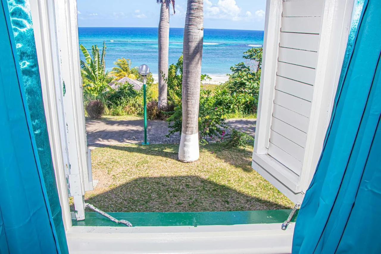 モンテゴ・ベイMalibu Ocean View Studioアパートメント エクステリア 写真